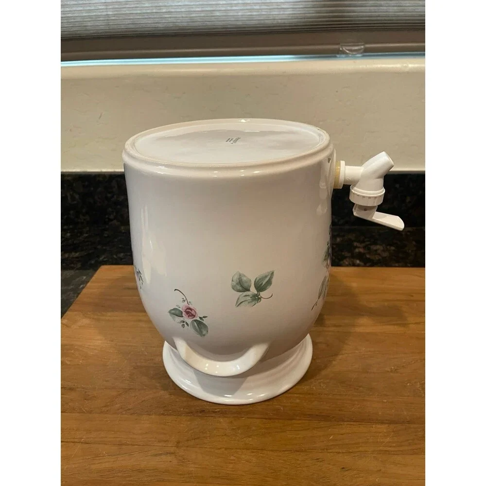 Pfaltzgraff Grapevine Crock Beverage Dispenser with Lid